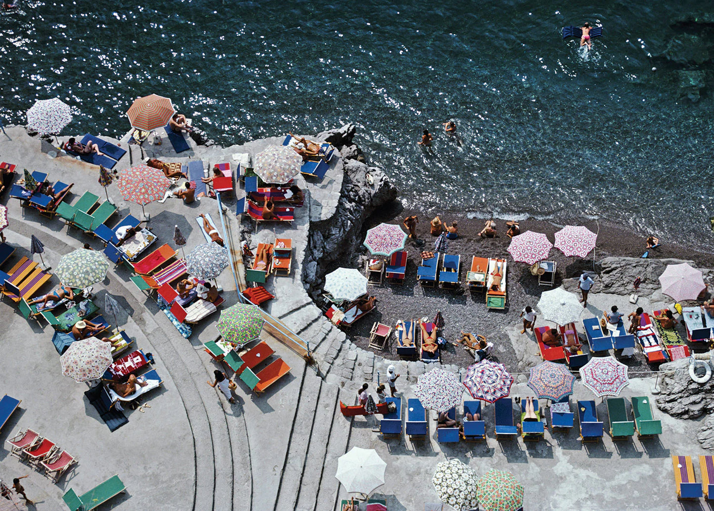 1000-piece Slim Aarons jigsaw puzzle Positano Beach