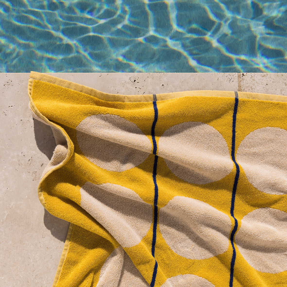 Abacus beach towel daffodil and cream