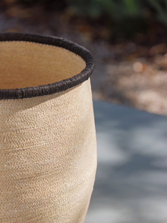 Arena basket natural with black rim 50cm