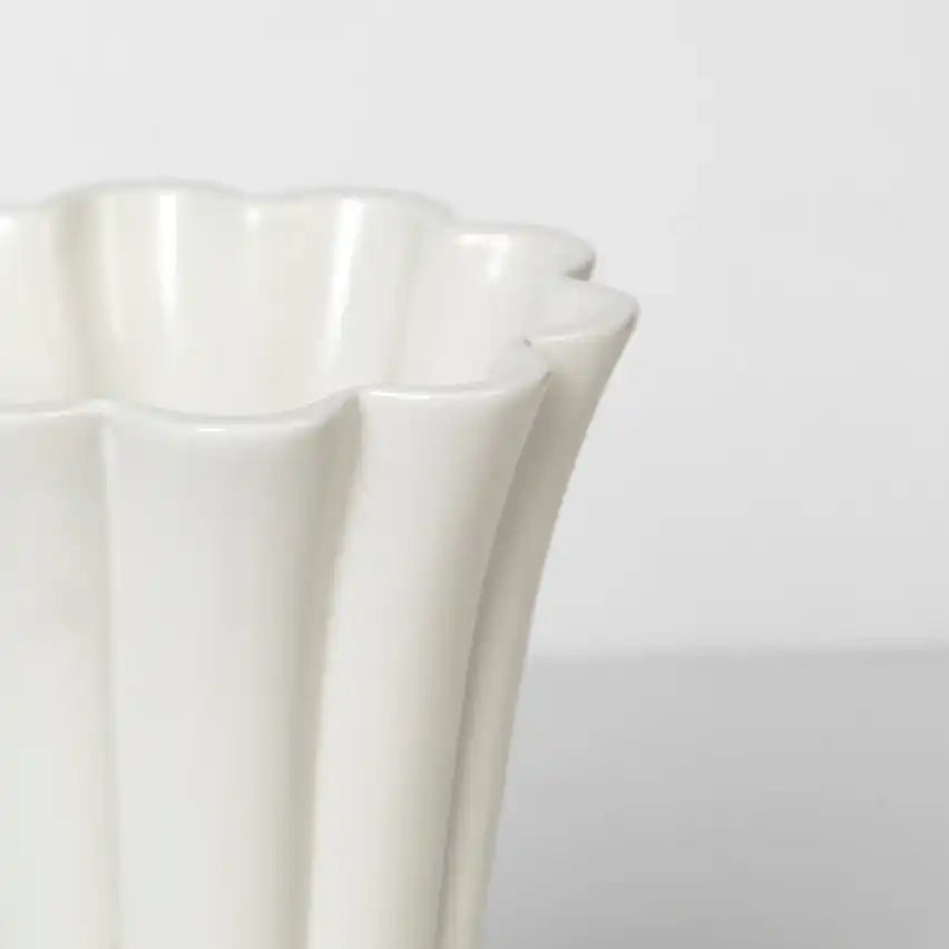 Broste Heli pedestal vase cream 30cm