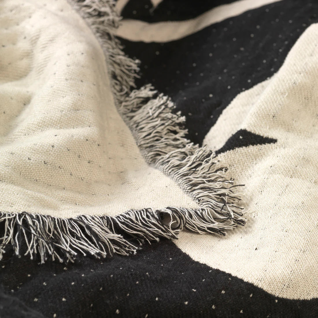 Broste Rosita reversible throw 130 x 180cm black