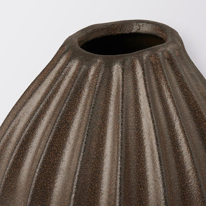 Broste wide lines vase 25cm antique brown