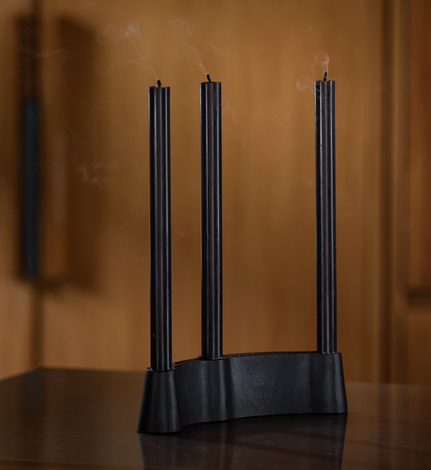 Channel triple candleholder black