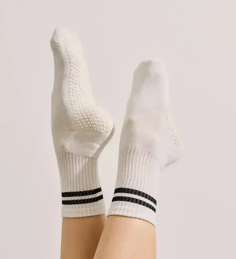 Crew pilates grip socks black stripe