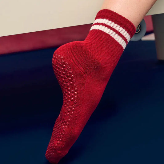 Crew pilates grip socks crimson vanilla stripe