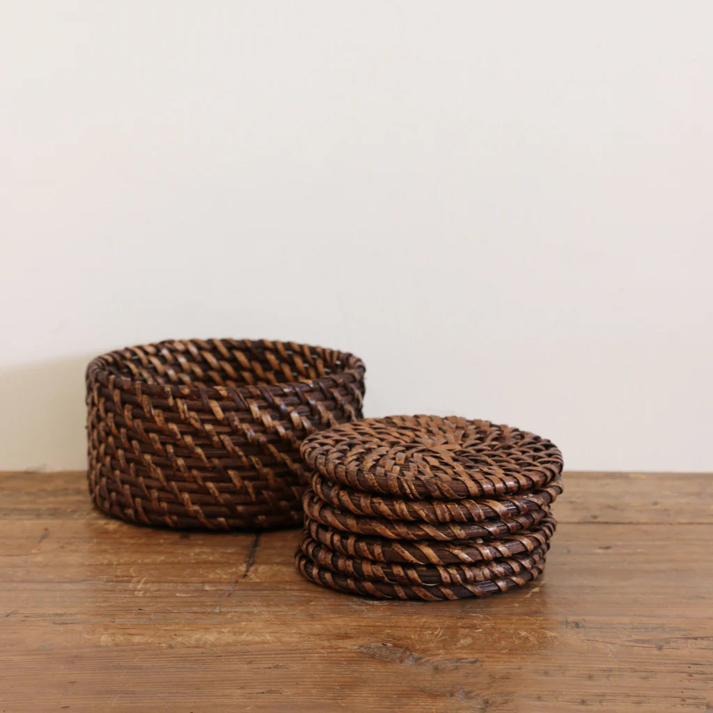 Rattan coasters in holder (6)