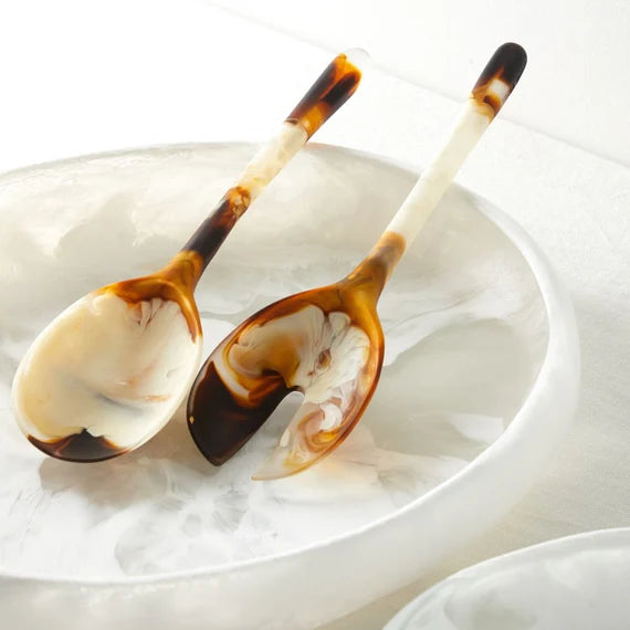 Resin salad servers light horn