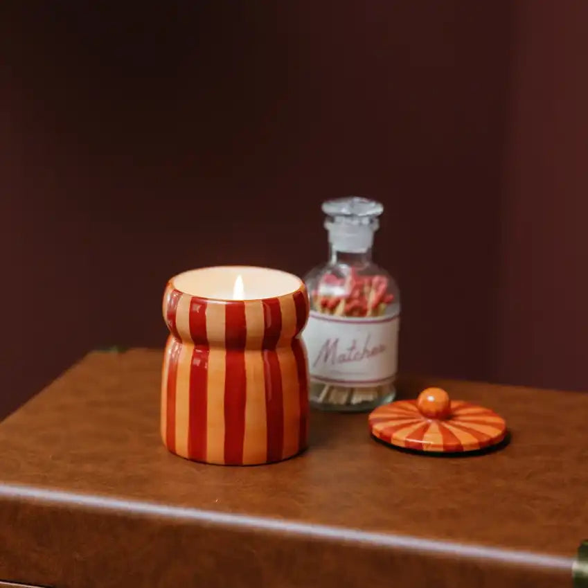 Striped ceramic soy candle with lid spiced apple