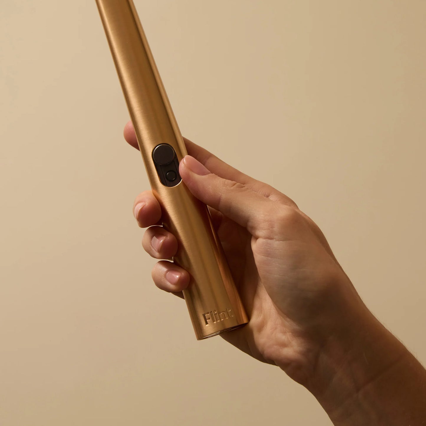 Flint rechargeable lighter gold