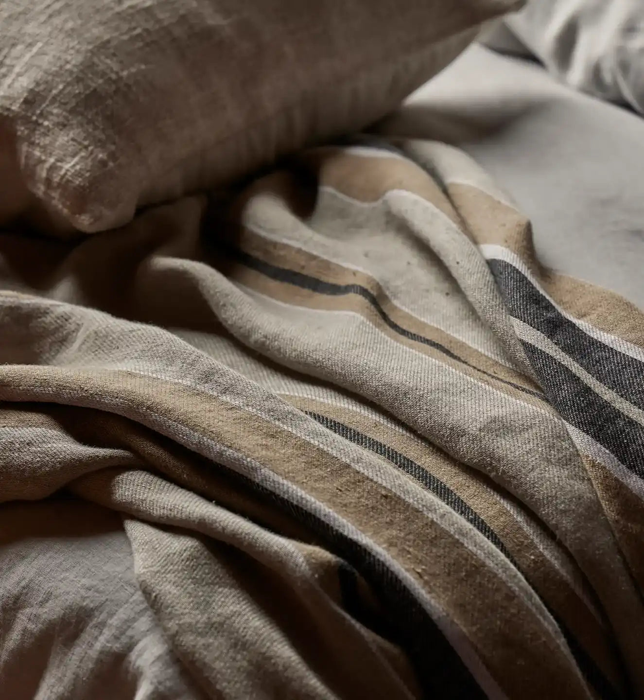 Franco linen bed throw clay 150 x 240cm