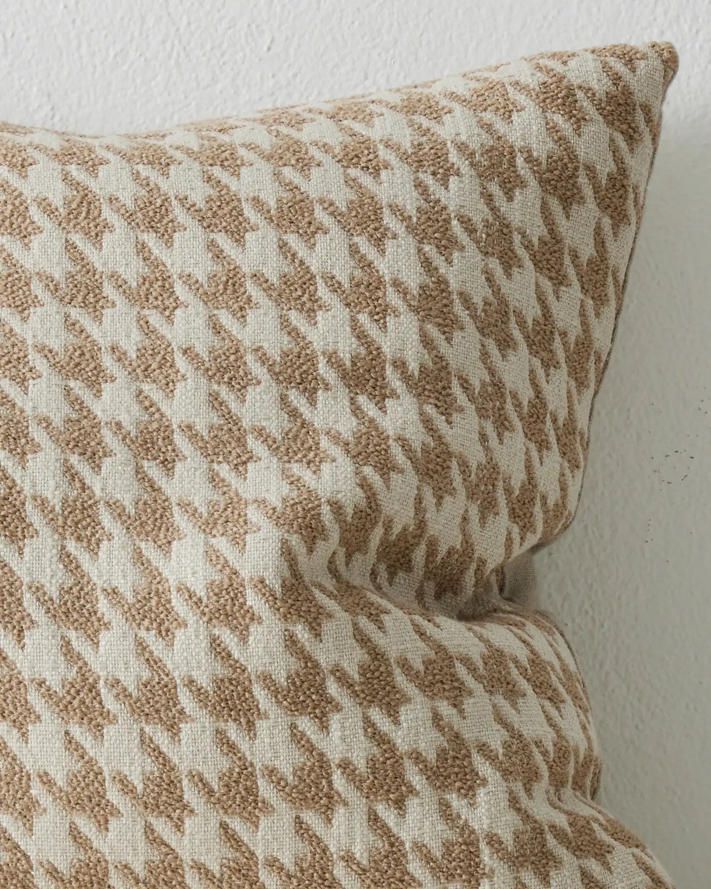Boucle houndstooth cushion cover oatmeal 50cm