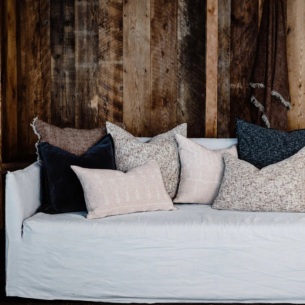 Kasumi reversible jacquard weave cushion cover 40 x 60cm