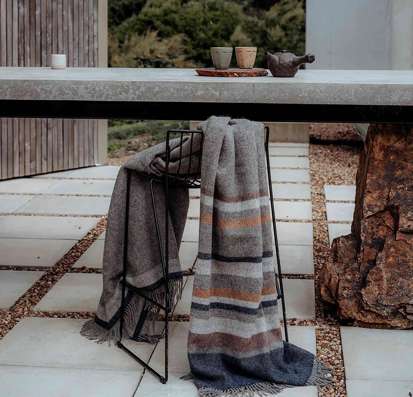 Lawrence wool blanket navy 140 x 240cm