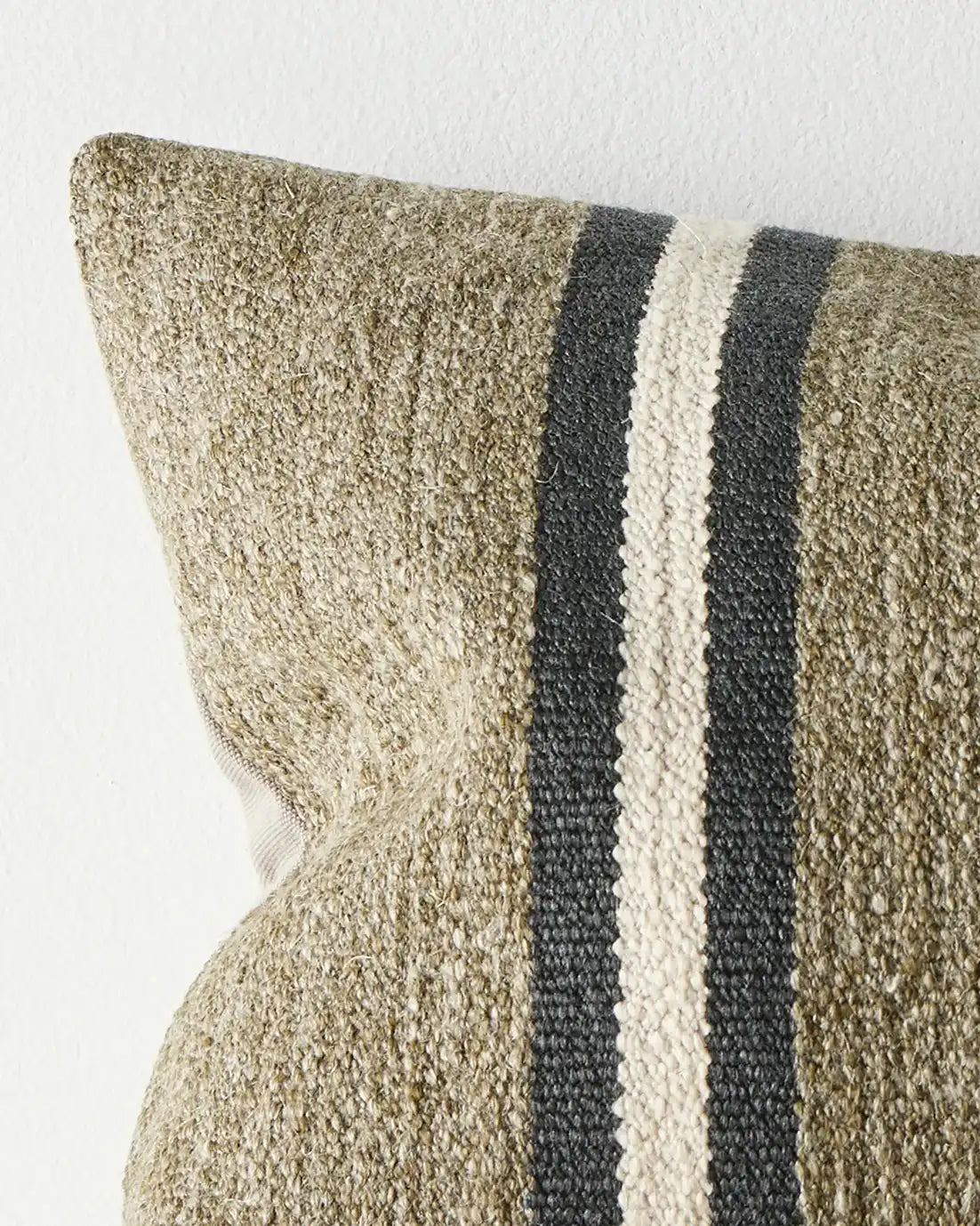 Mila textured cushion cover 40 x 60cm forest