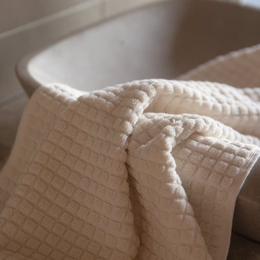 Nero cotton bath towel range cream