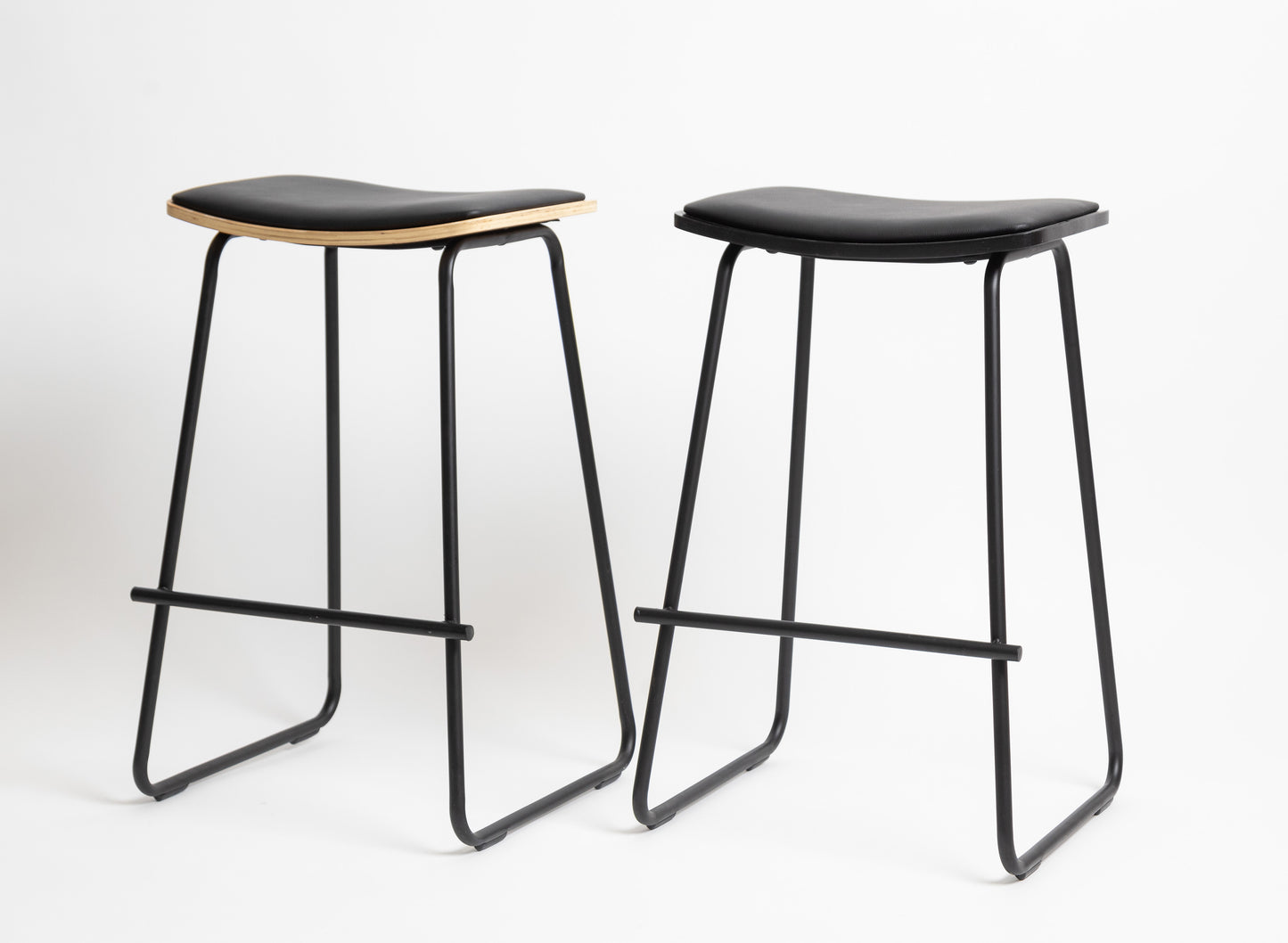 Minimalist bar stool 67cm