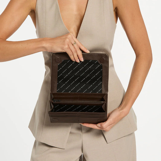 Remnant leather wallet cocoa