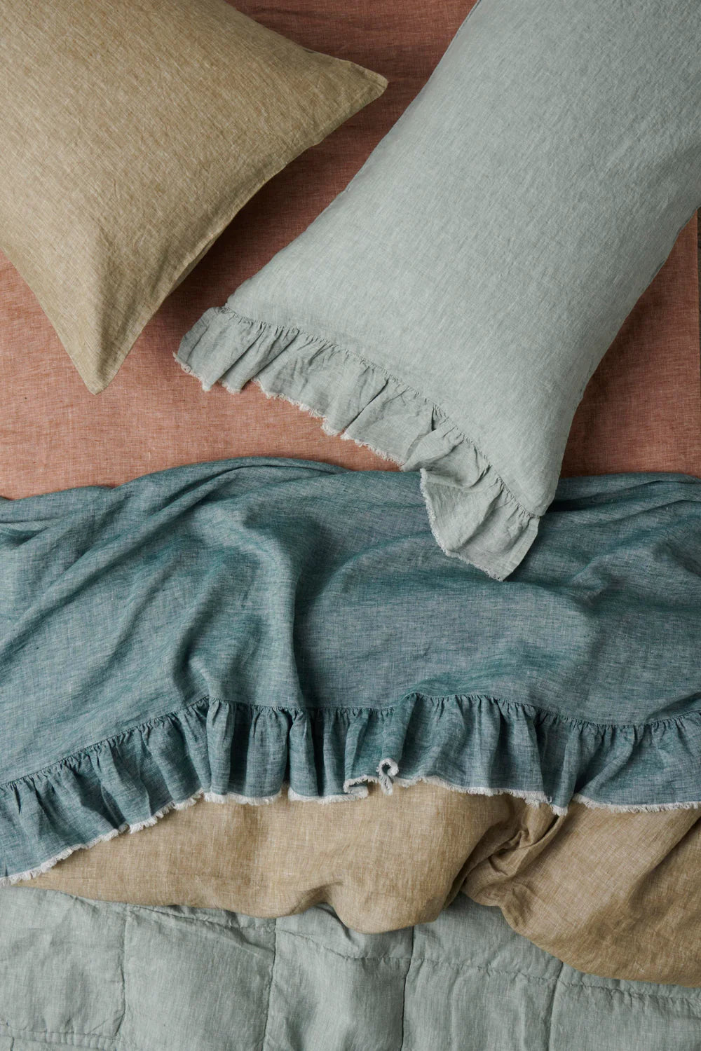 SOW fog marl linen pillowcase set with ruffle