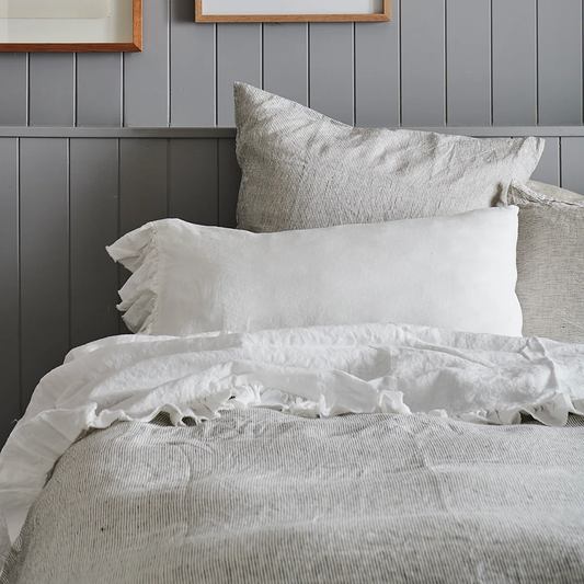 SOW linen pillowcase set with ruffle ivory