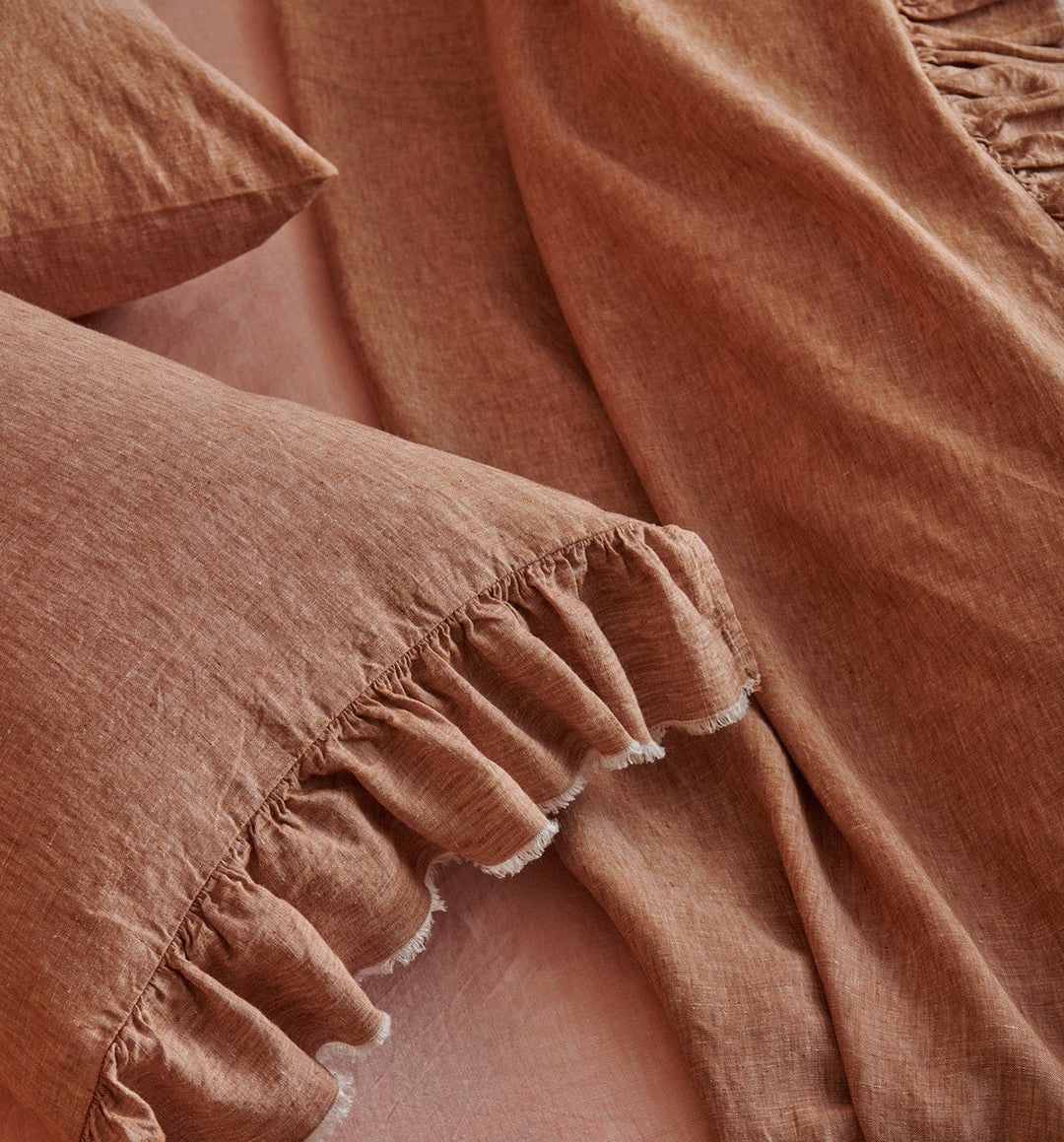 SOW marl linen pillowcase set with ruffle cinammon