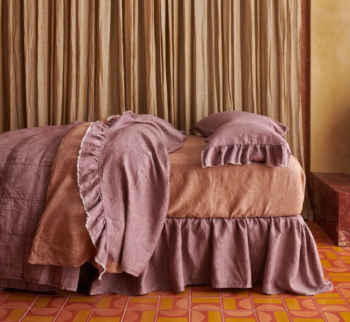 SOW aubergine marl linen pillowcase set with ruffle