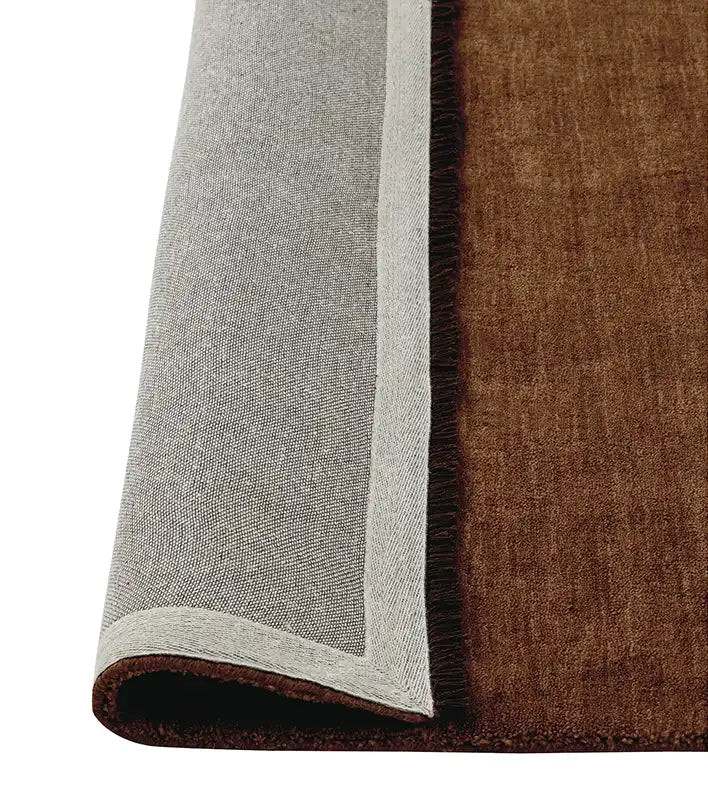 Silvio NZ wool rug with wide border sienna