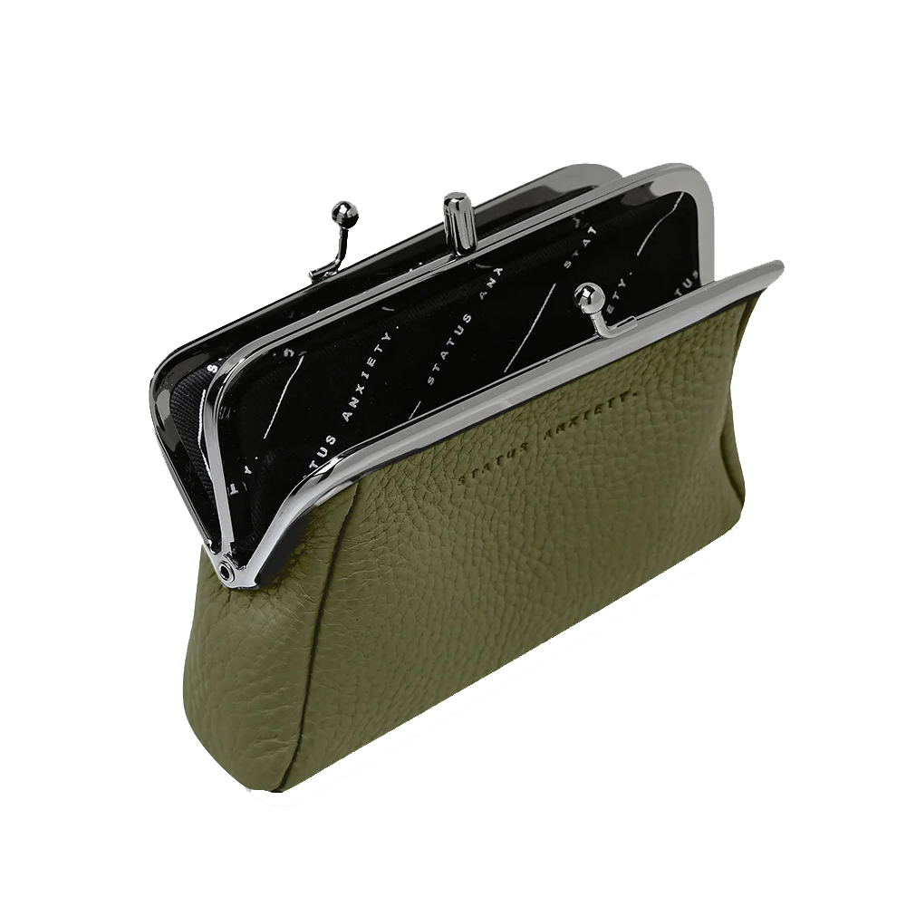 Volatile close clasp wallet khaki