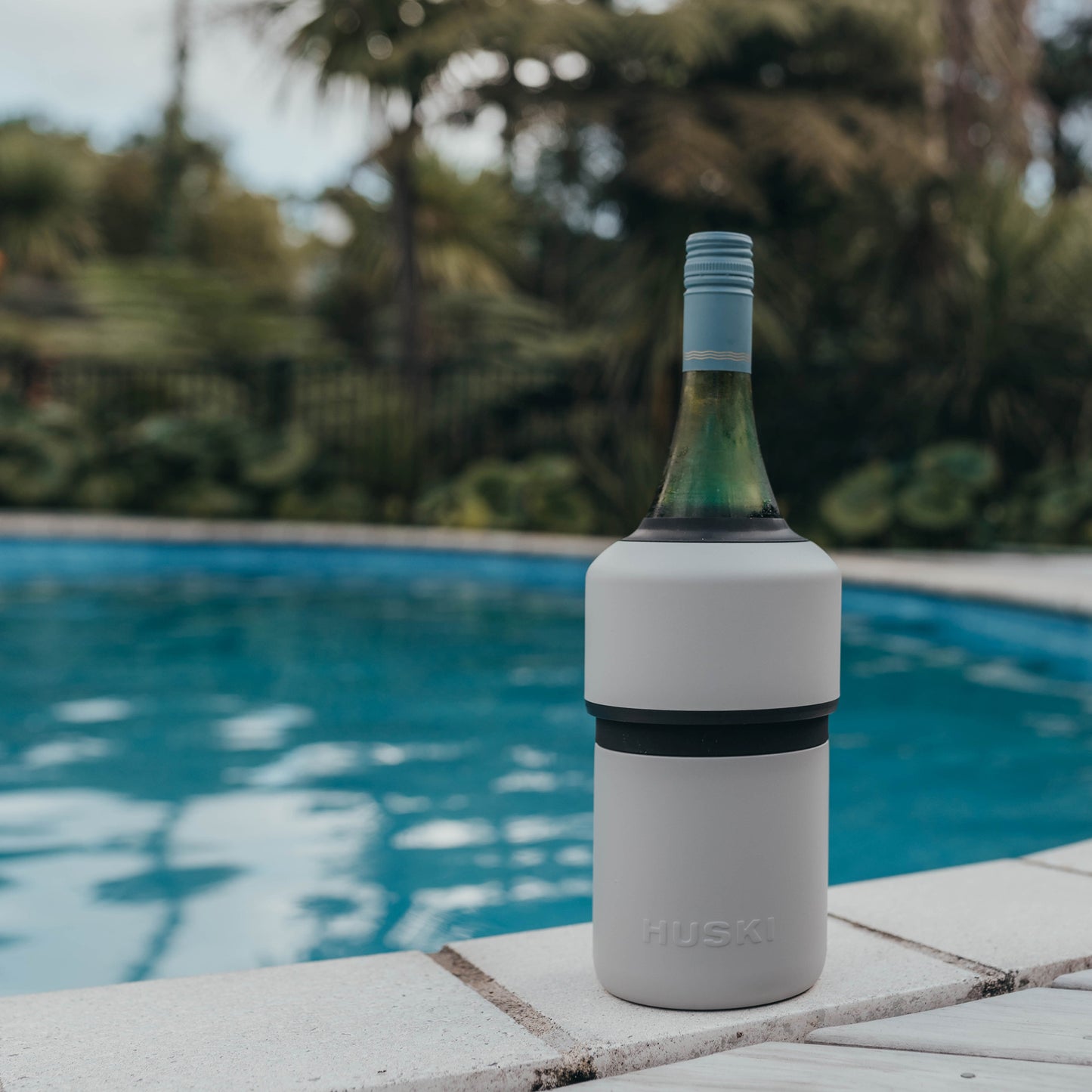 Huski wine cooler stone grey