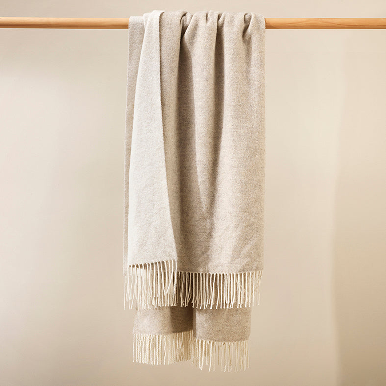 Casa merino blend throw oatmeal 140 x 200cm