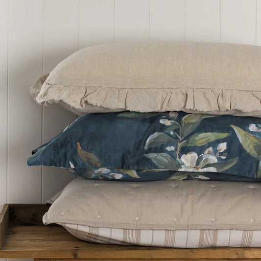 Ruffle linen pillowcase set natural
