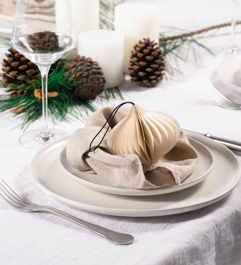 Hanging paper ornament jewel linen