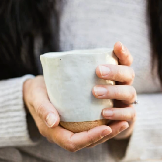 Organic shaped cup 275mls white