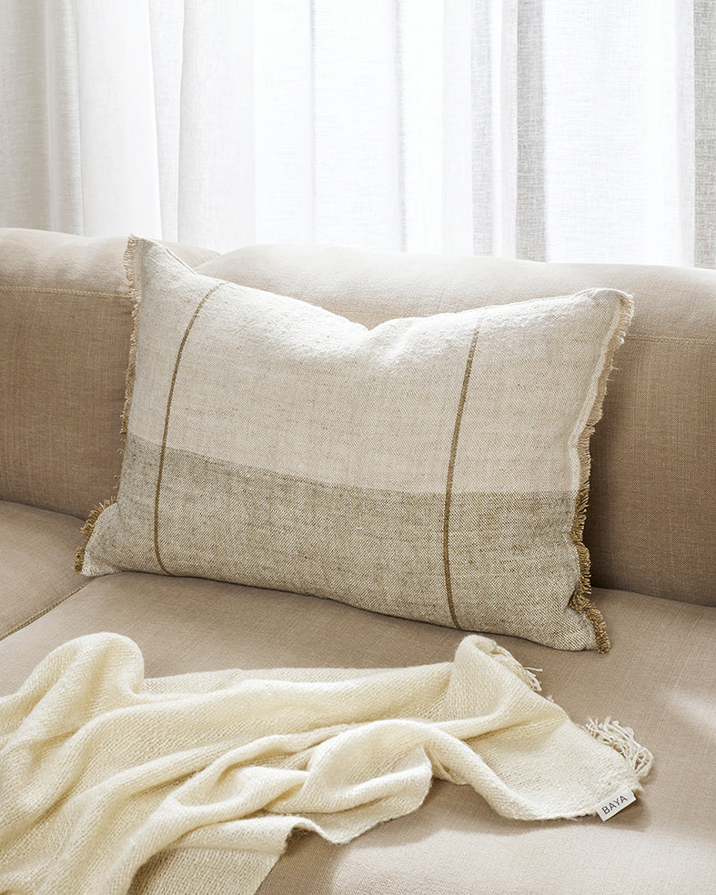 Oliver linen cushion cover sand 40 x 60cm