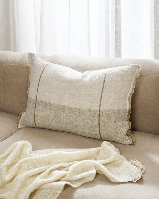 Oliver linen cushion cover sand 40 x 60cm
