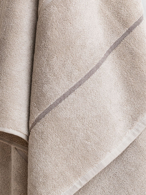 Pia cotton bath towel range oat