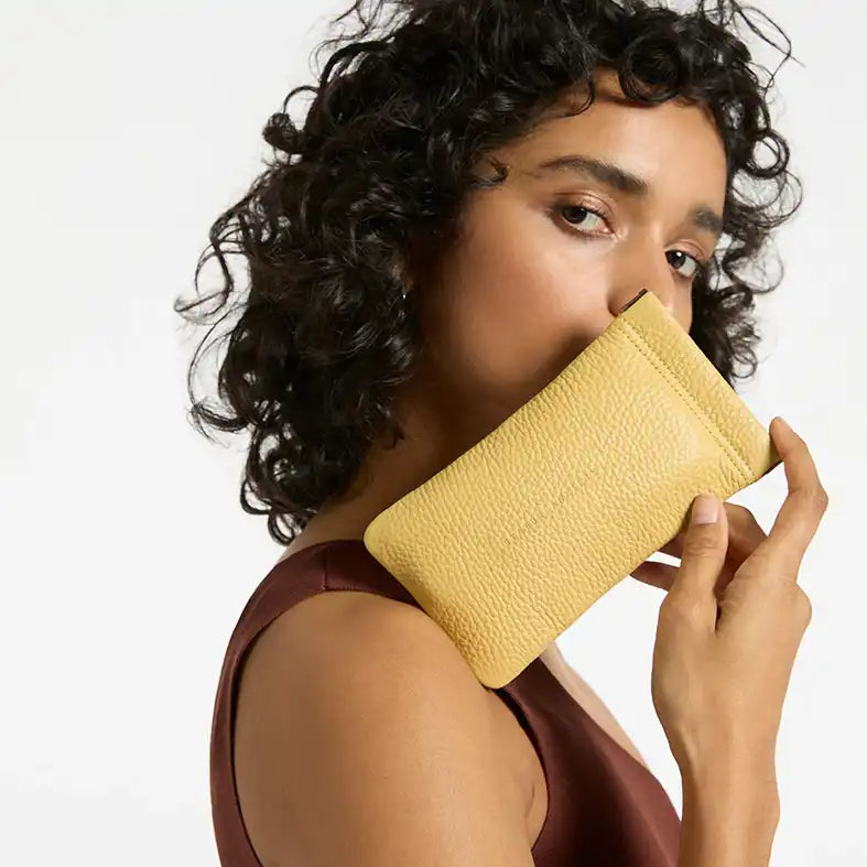 Leather sunglasses pouch buttermilk