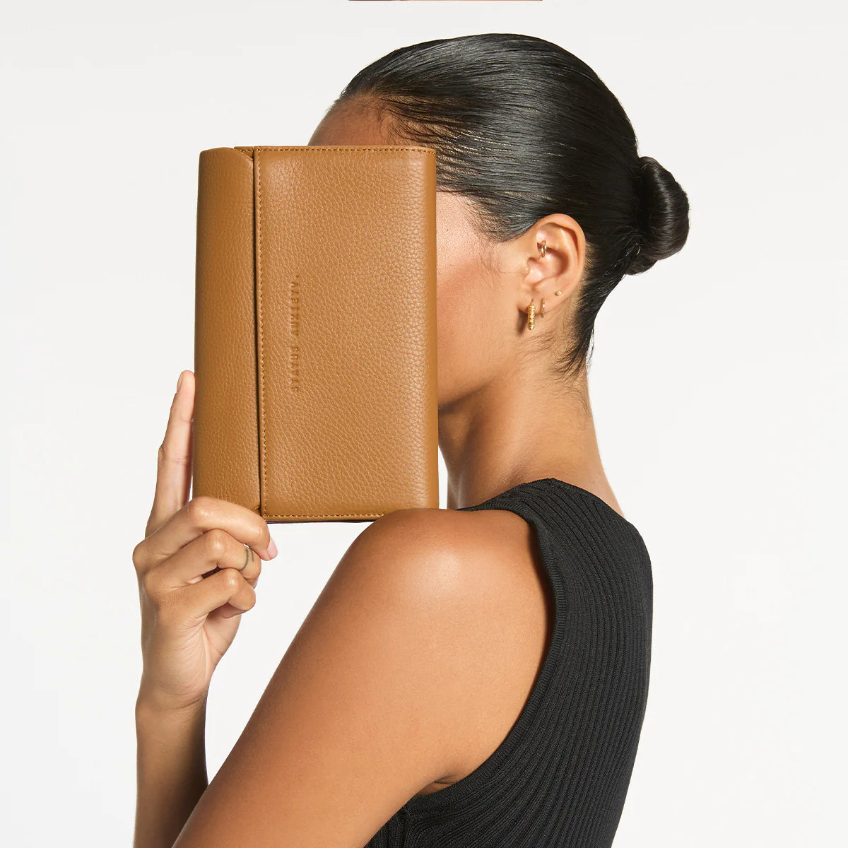 Remnant leather wallet tan