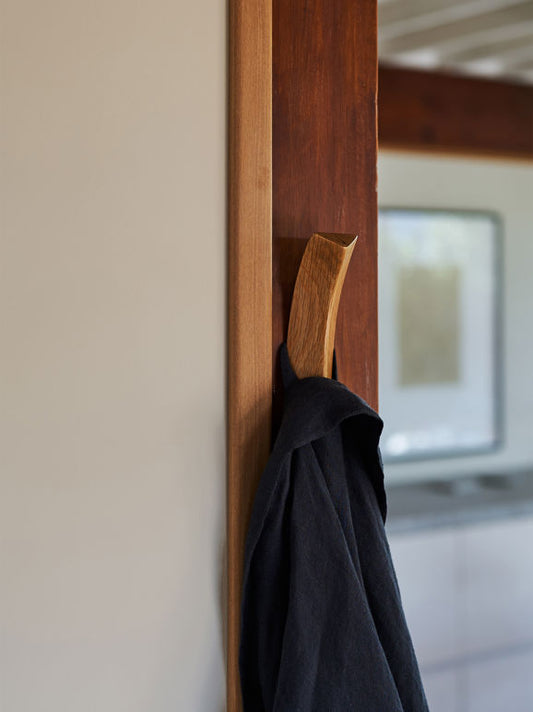 Bow wooden wall hook oak