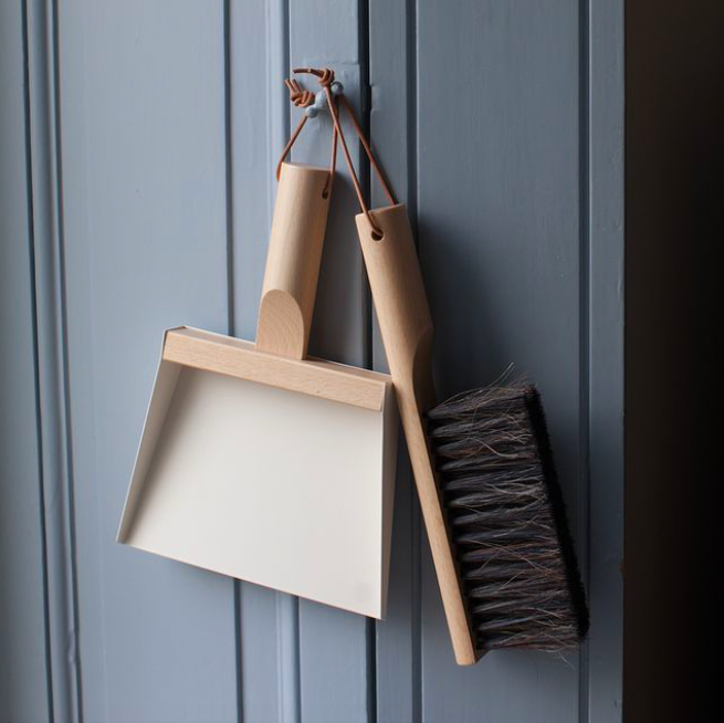 Andrée Jardin Brush & Shovel Set white