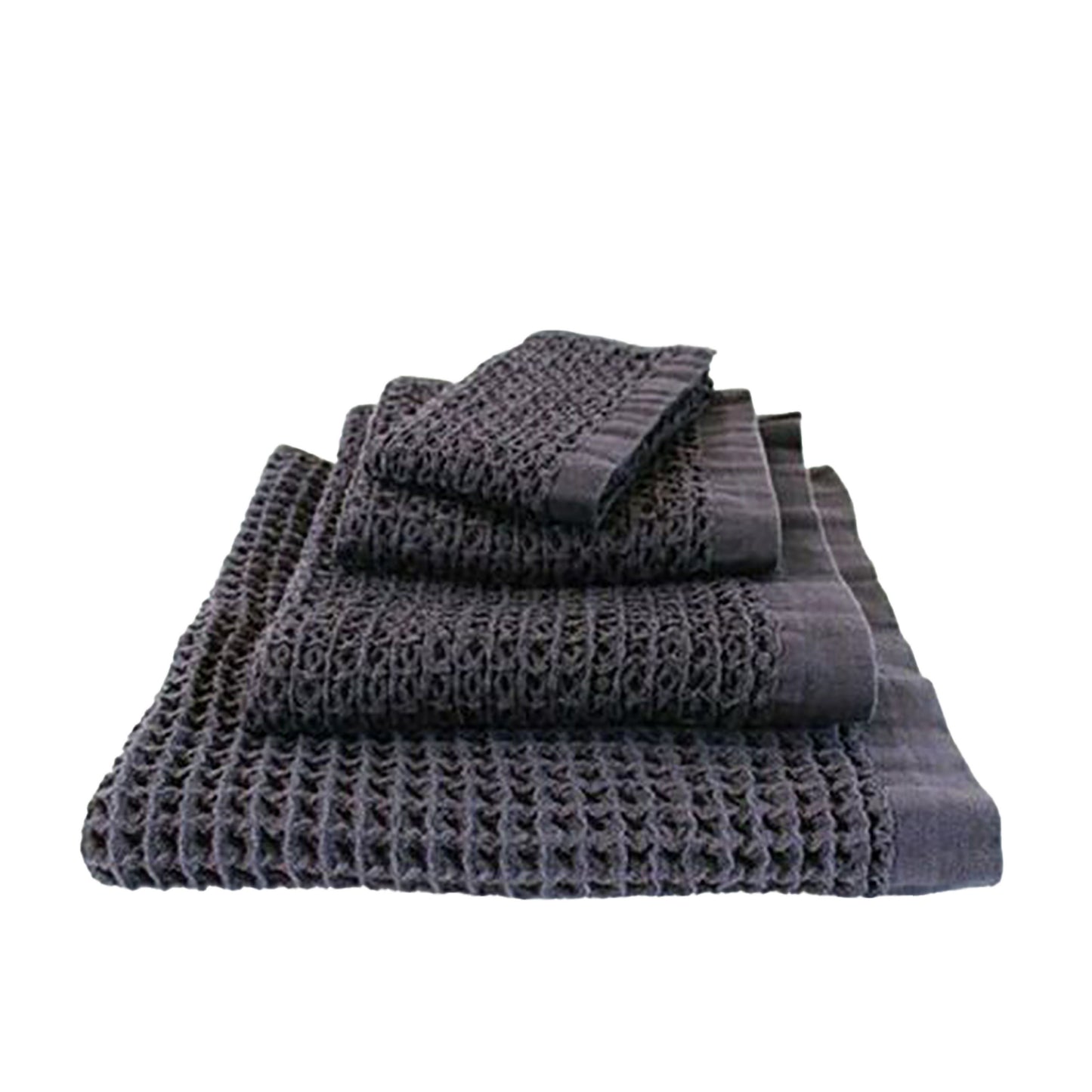 The Brera towel range has a luxurious large waffle weave that adds a textural dimension to your bathroom space. Beautifully soft, Kontex Japanese towels are woven at gentle speeds on an old fashioned weaving machine. Kontex towels are highly absorbent, lightweight, fast-drying and environmentally friendly. Made from 100% cotton. Colour: navy Dimensions Hand towel: 38cm wide x 85cm long Face cloth: 36cm square