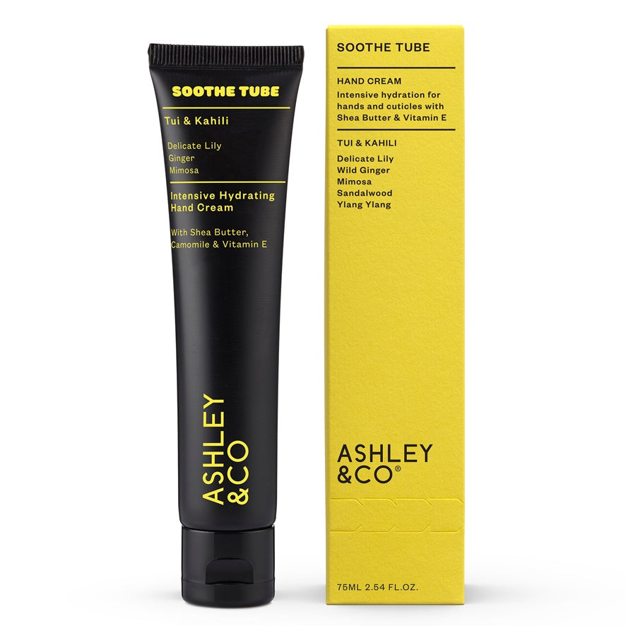 Ashley & Co's Soothe Tube hand cream smells great as well as being good for your skin. The intensive hydrating cream is a rich, yet non–greasy aromatic natural blend for parched hands & cuticles. The combination of shea butter, camomile extract & vitamin E soothes and nourishes hands.