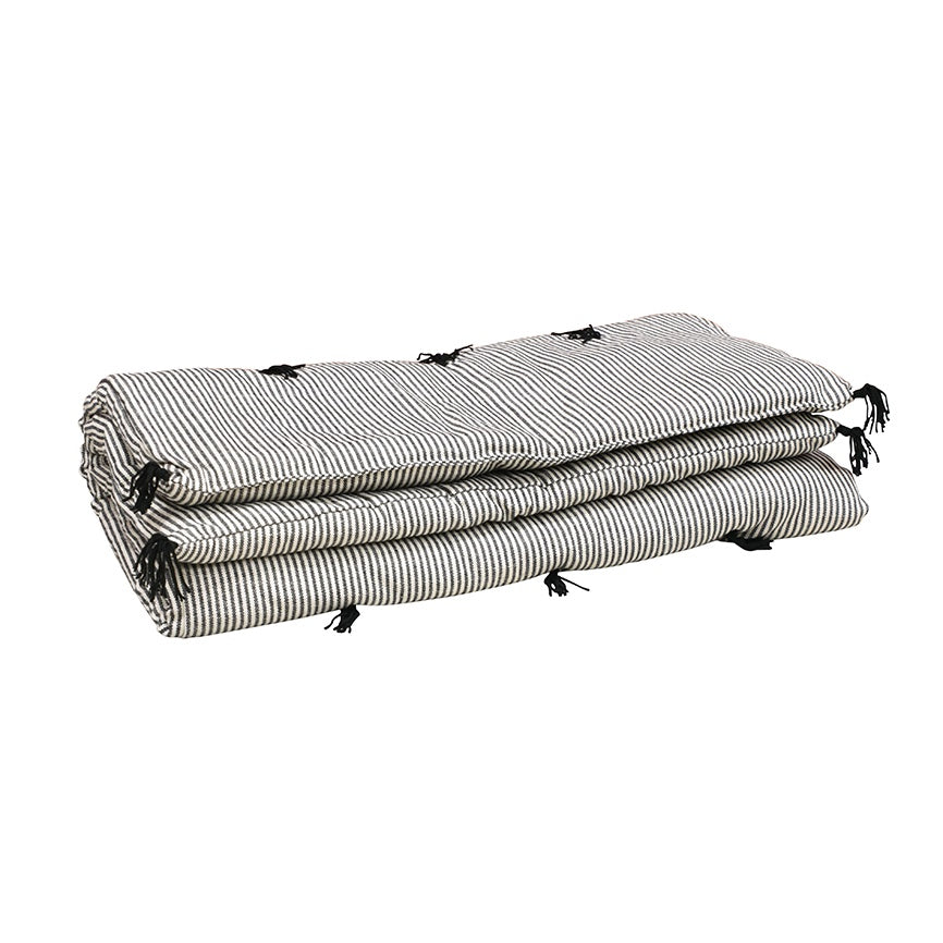 Striped sofa topper with black tassels 190cm