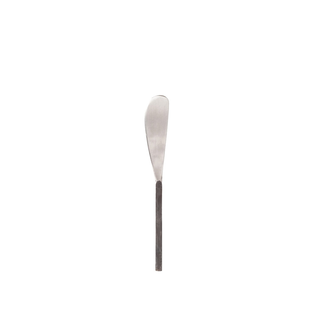 Stainless steel burnished pate knife