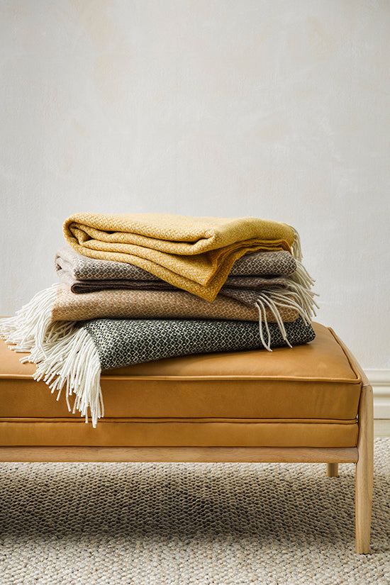 Littano merino blend throw latte 130 x 180cm