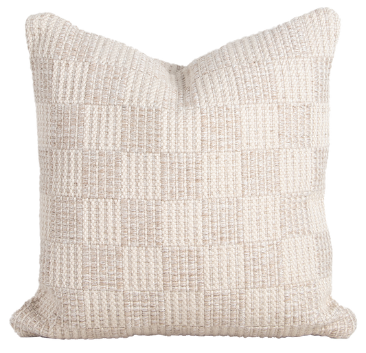 Outdoor Carter cushion almond 50cm