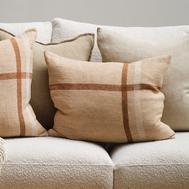 Clintock linen cushion cover taupe 45x55cm
