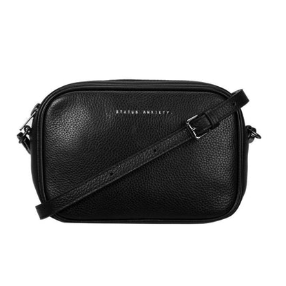 Status Anxiety plunder leather bag black