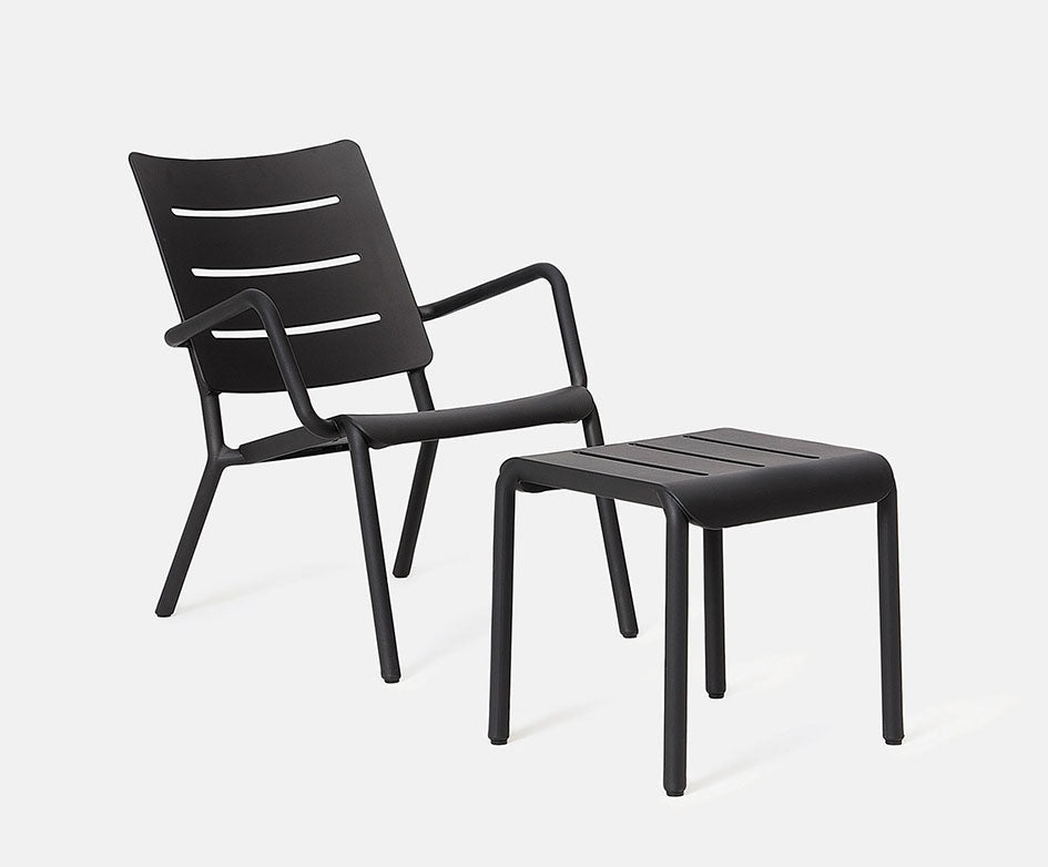 Otto outdoor lounger chair black