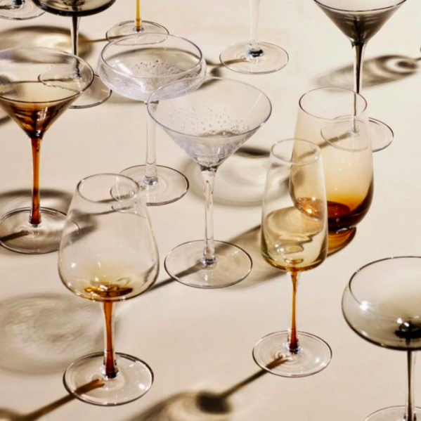 Broste white wine glass amber