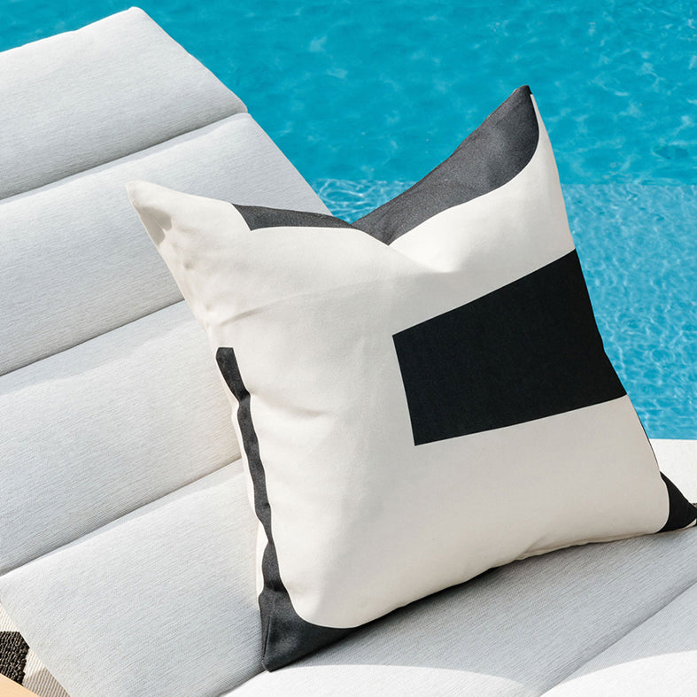 Meelan outdoor cushion 50cm black & natural